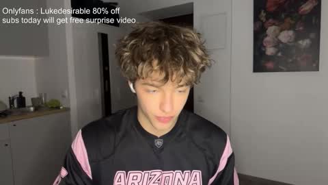 Snapshot of lukedesirable chatting on 02-22-26, 07:45 lukedesirable online show from 02-22-26, 07:45