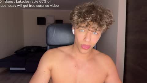Snapshot of lukedesirable chatting on 05-15-26, 06:48 lukedesirable online show from 05-15-26, 06:48