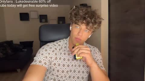 Snapshot of lukedesirable chatting on 05-21-26, 07:32 lukedesirable online show from 05-21-26, 07:32
