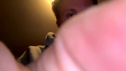 Snapshot of lukeeeeey96 chatting on 12-14-24, 04:31 lukeeeeey96 online show from 12-14-24, 04:31