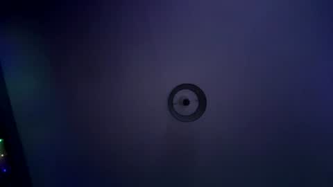 lukeeeeey96 online show from 07-12-26, 09:50