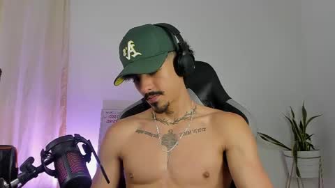 Luke Taylor online show from 06-19-26, 01:04