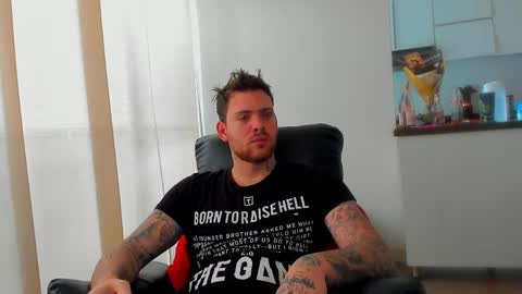 Luke online show from 05-12-26, 04:37