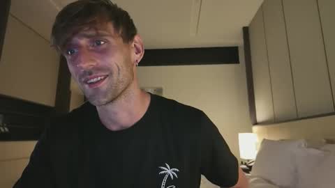 Snapshot of lukegunn22 chatting on 10-09-25, 12:47 MR. Luke Gunn online show from 10-09-25, 12:47