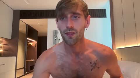 Snapshot of lukegunn22 chatting on 10-10-25, 09:52 MR. Luke Gunn online show from 10-10-25, 09:52