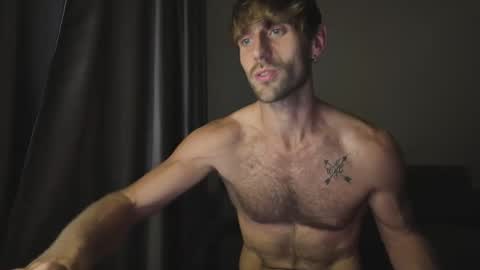 Snapshot of lukegunn22 chatting on 11-08-25, 03:18 MR. Luke Gunn online show from 11-08-25, 03:18