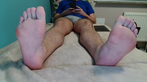 Snapshot of lukx66 chatting on 03-08-25, 08:14 Luke online show from 03-08-25, 08:14