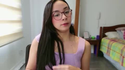 Luli online show from 04-11-26, 01:48