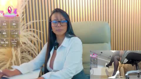 Snapshot of lulu_072 chatting on 01-06-26, 12:14 lulu online show from 01-06-26, 12:14