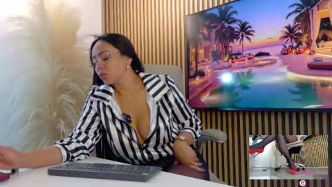 Snapshot of lulu_072 chatting on 07-16-26, 12:16 lulu online show from 07-16-26, 12:16