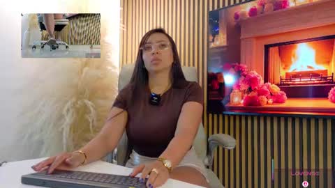 Snapshot of lulu_072 chatting on 07-18-26, 12:15 lulu online show from 07-18-26, 12:15