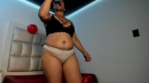 elizabeth online show from 04-28-26, 02:33