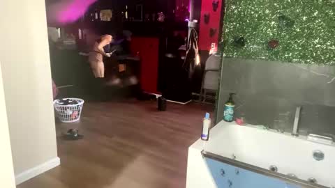 Snapshot of lulu_only_fans chatting on 01-15-25, 06:40 Lulu online show from 01-15-25, 06:40