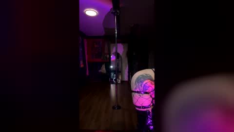 Snapshot of lulu_only_fans chatting on 12-04-25, 05:28 Lulu online show from 12-04-25, 05:28