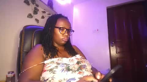 lulu_sparks1 online show from 10-20-25, 05:41