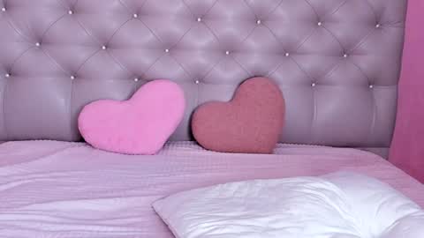 Snapshot of lulu_wolfie chatting on 12-16-24, 02:04 Lulu online show from 12-16-24, 02:04