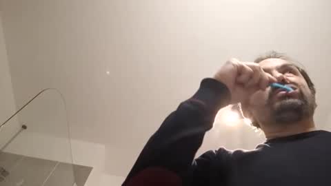 Snapshot of luluberlu042 chatting on 01-14-25, 01:36 Ludo online show from 01-14-25, 01:36