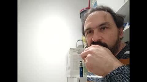 Snapshot of luluberlu042 chatting on 02-16-25, 10:32 Ludo online show from 02-16-25, 10:32