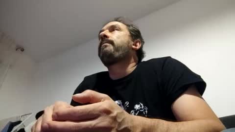 Snapshot of luluberlu042 chatting on 09-21-25, 12:01 Ludo online show from 09-21-25, 12:01