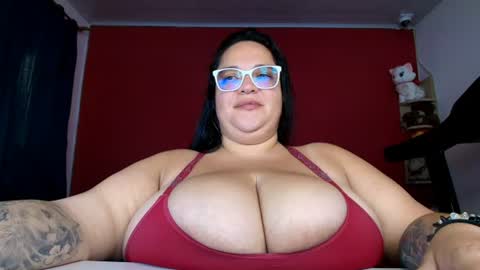 Snapshot of lulubigtitts chatting on 07-08-26, 09:41 LuluBigTitts online show from 07-08-26, 09:41