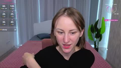 Snapshot of luluchiiii chatting on 10-20-25, 10:05 Lily online show from 10-20-25, 10:05