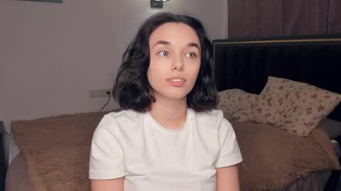 Lily online show from 05-19-26, 06:14
