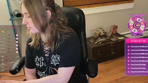 Snapshot of luluv chatting on 01-30-25, 02:38 Lulu online show from 01-30-25, 02:38