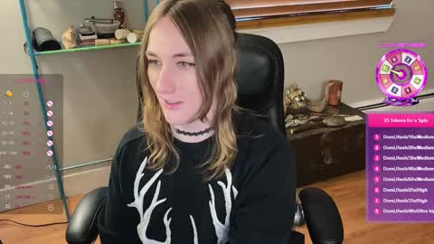 Snapshot of luluv chatting on 02-11-25, 11:12 Lulu online show from 02-11-25, 11:12