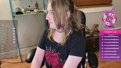 Snapshot of luluv chatting on 03-03-25, 01:53 Lulu online show from 03-03-25, 01:53