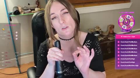 Snapshot of luluv chatting on 03-09-25, 01:56 Lulu online show from 03-09-25, 01:56