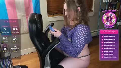 Snapshot of luluv chatting on 11-03-25, 04:58 Lulu online show from 11-03-25, 04:58