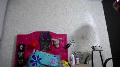 Luly online show from 10-29-25, 01:52