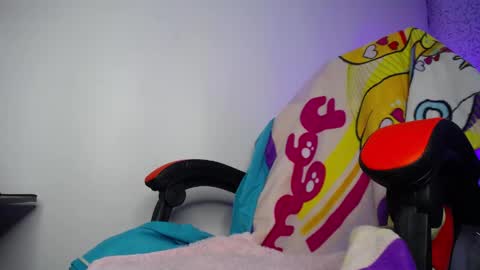 Luly online show from 04-29-26, 04:05