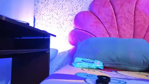 Luly online show from 07-28-26, 04:08