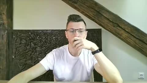 Andrew independent model 2000-0000 CET daily online show from 05-12-26, 09:28