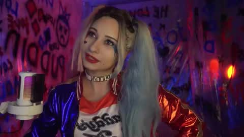 Snapshot of lumenova chatting on 10-12-25, 12:20 Amelia online show from 10-12-25, 12:20