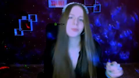 Snapshot of lumi_soft chatting on 02-19-26, 08:43 Sweet Lumi online show from 02-19-26, 08:43