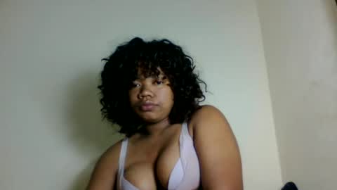 lumira_belle online show from 06-30-26, 12:28