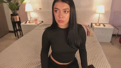 lummii_ online show from 07-26-26, 07:32
