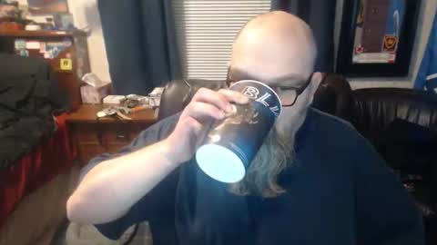 Snapshot of lump420 chatting on 11-22-25, 06:12 lump420 online show from 11-22-25, 06:12