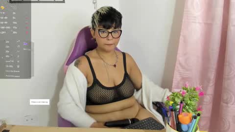 Luna online show from 10-15-25, 11:27