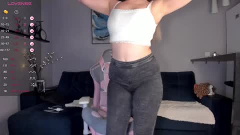 Snapshot of luna__l chatting on 01-26-25, 08:02 Alice online show from 01-26-25, 08:02