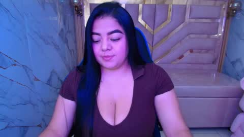 Luna online show from 04-22-26, 03:09