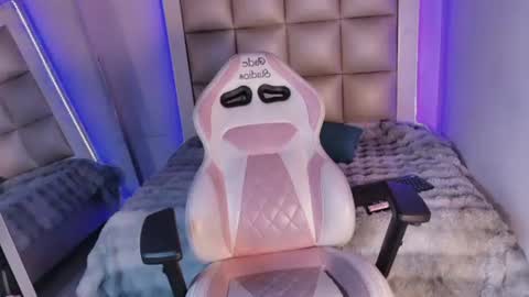 Snapshot of luna__scarlett chatting on 07-10-26, 02:52 luna online show from 07-10-26, 02:52