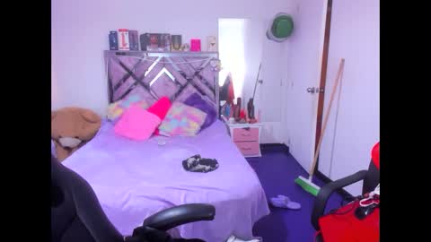 luna_analya online show from 06-09-26, 02:17