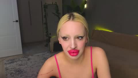 luna_beverly online show from 04-29-26, 09:54