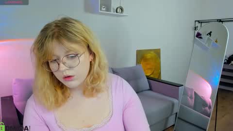 Snapshot of luna_c0ra chatting on 02-10-26, 01:53 luna online show from 02-10-26, 01:53