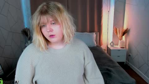 luna online show from 04-04-26, 01:04