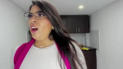 luna  online show from 11-18-25, 11:14