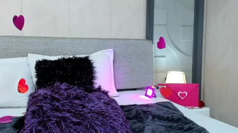 Snapshot of luna_fioree chatting on 02-20-25, 09:20  Luna Fioree  online show from 02-20-25, 09:20